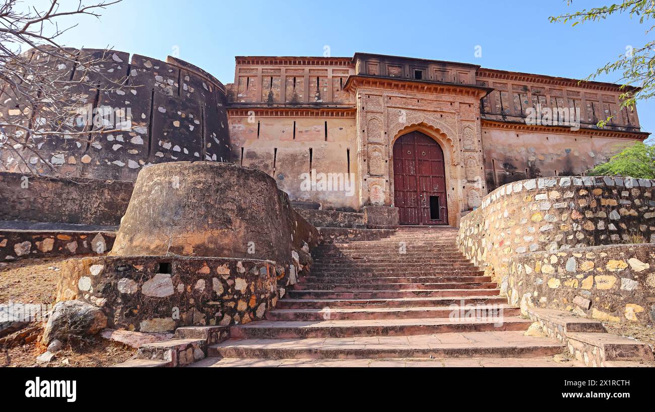 Main Entrance Gate of Garh Kundar Fort, Niwari, Madhya Pradesh, India. Stock Photo