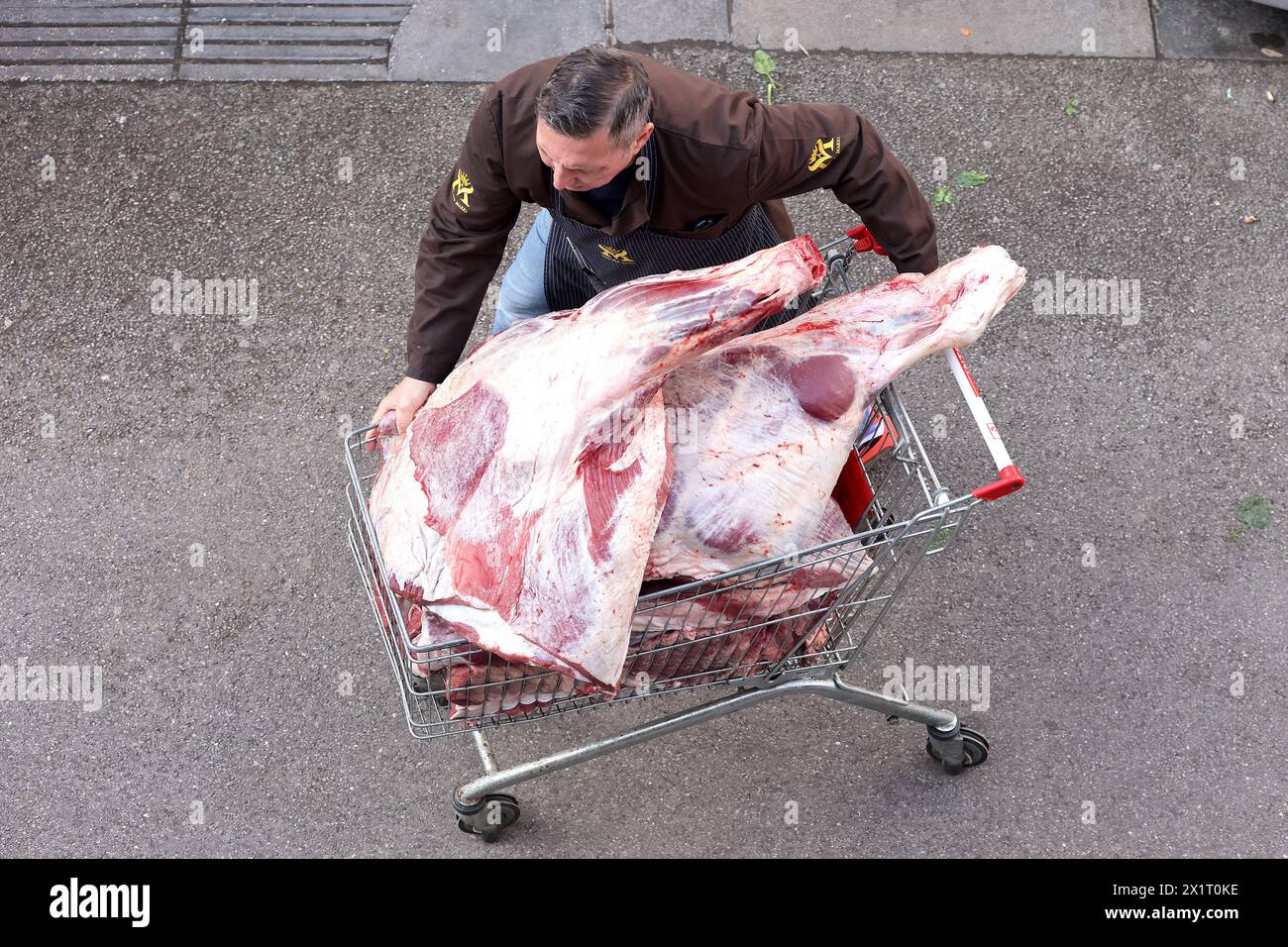 Zagreb, Croatia. 18th Apr, 2024. Pork halves in Zagreb, Croatia on April 18, 2024, while pork prices in March increased by 4.1 percent compared to the same month last year. The prices of food and soft drinks increased by 4.5 percent. Photo: Patrik Macek/PIXSELL Credit: Pixsell/Alamy Live News Stock Photo