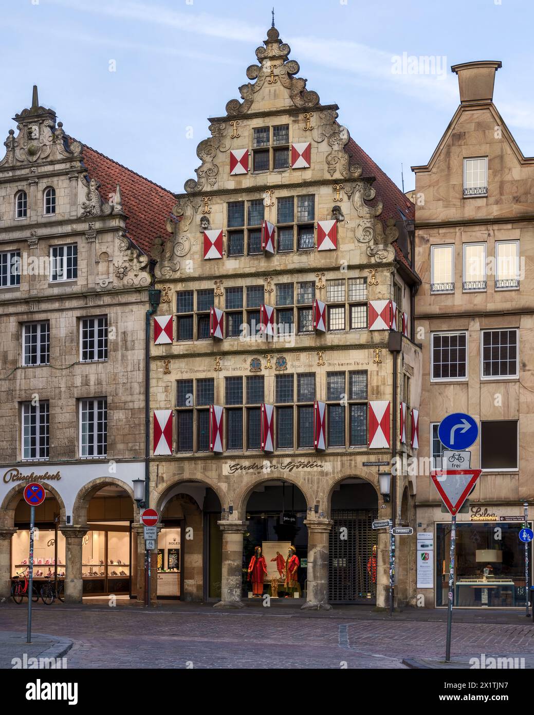 Typical building on Prinzipalmarkt in Münster Stock Photo - Alamy