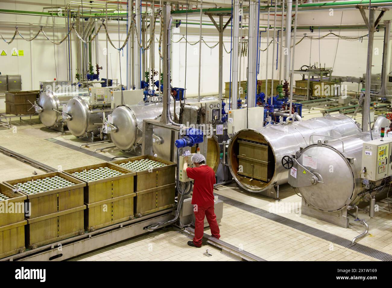 Hermetically sealed containers hires stock photography and images Alamy