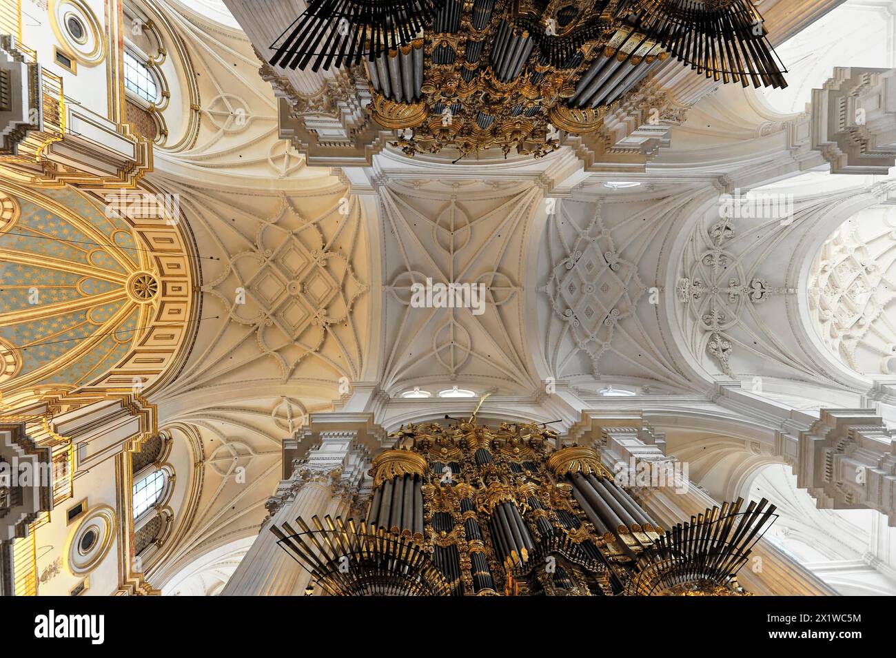 Organ, Cathedral of Santa Maria de la Encarnacion, Cathedral of Granada ...