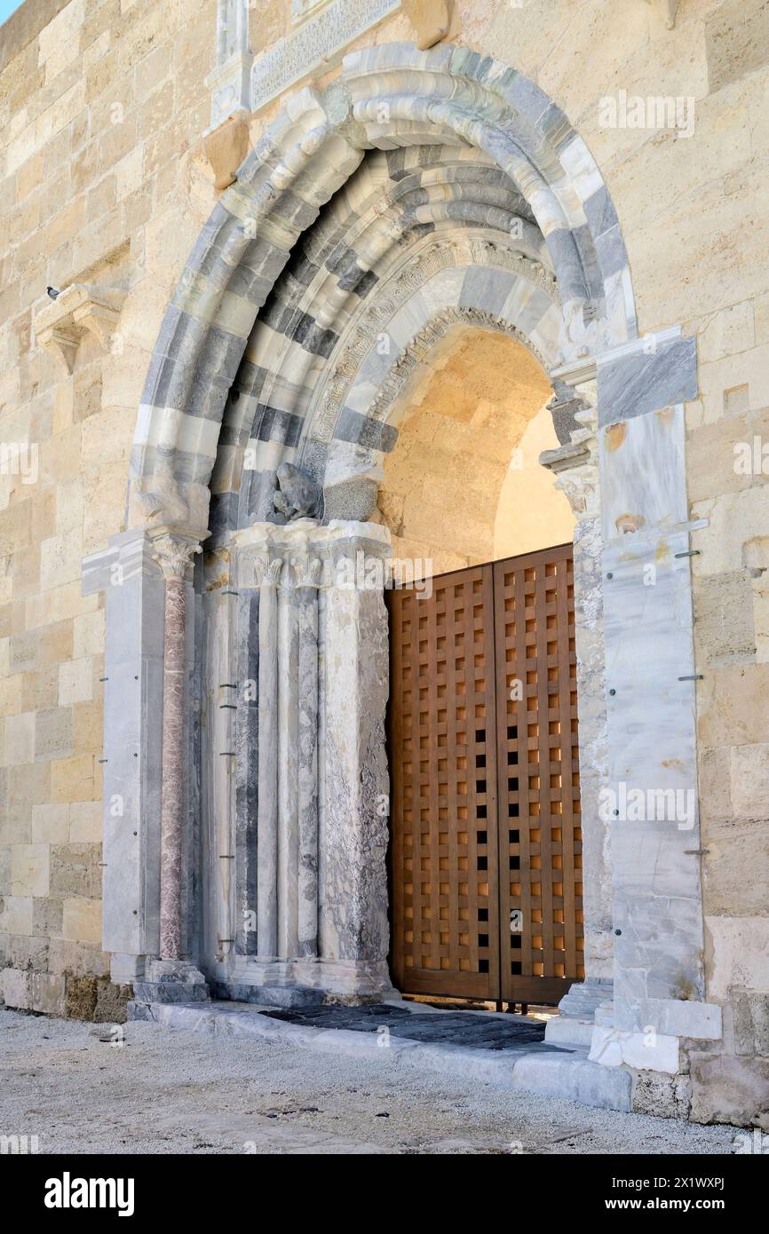 castello maniace, isola di ortigia, siracusa, sicilia Stock Photo - Alamy