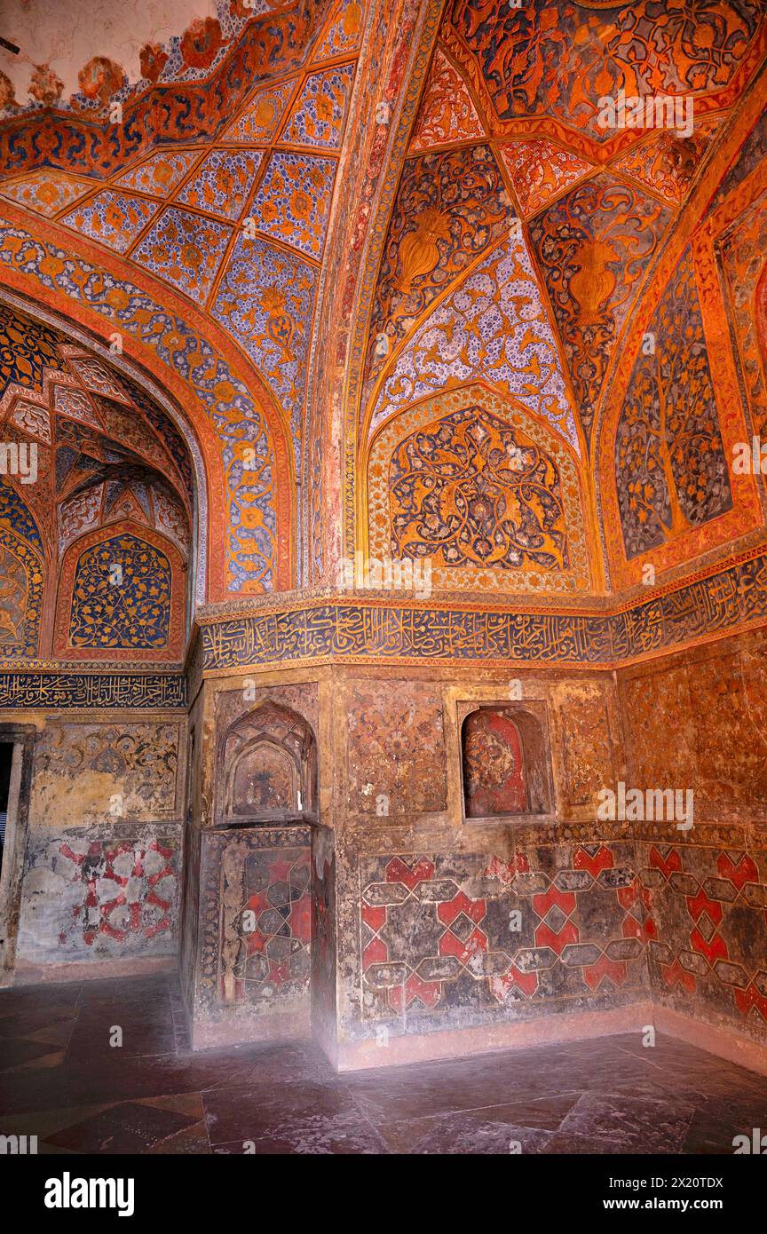 Ceiling of the Akbar's Tomb, Sikandra, Agra, Uttar Pradesh, India Stock Photo