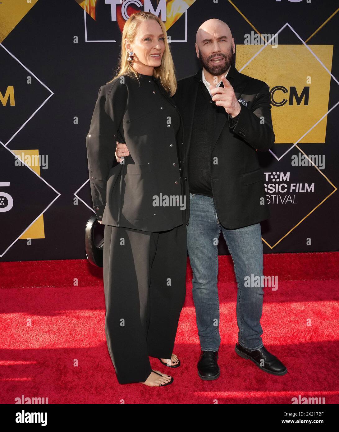 Los Angeles, USA. 18th Apr, 2024. (L-R) Uma Thurman and John Travolta at the 2024 TCM Classic Film Festival Opening Night of PULP FICTION held at the TCL Chinese Theatre in Hollywood, CA on Thursday, ?April 18, 2024. (Photo By Sthanlee B. Mirador/Sipa USA) Credit: Sipa USA/Alamy Live News Stock Photo