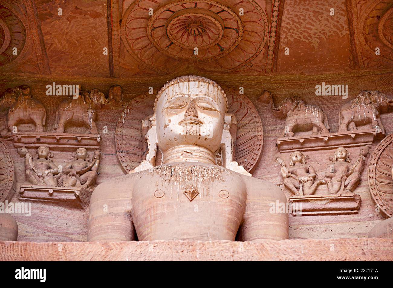 Jain sculptures carved on both faces of the valley, Rock Cut Jain