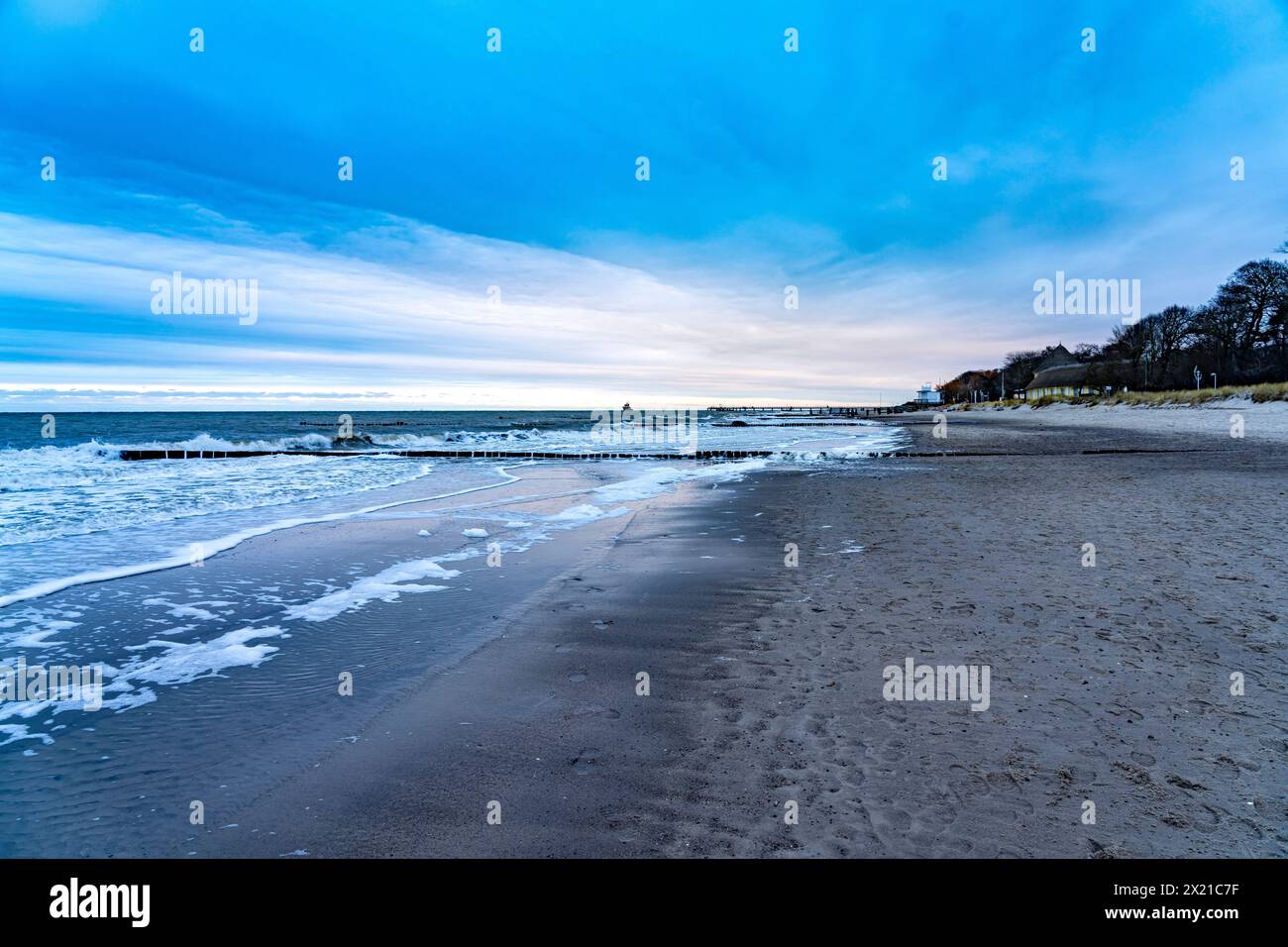 The beach of the Baltic Sea resort of Kühlungsborn in winter, Mecklenburg-Western Pomerania, Germany Stock Photo