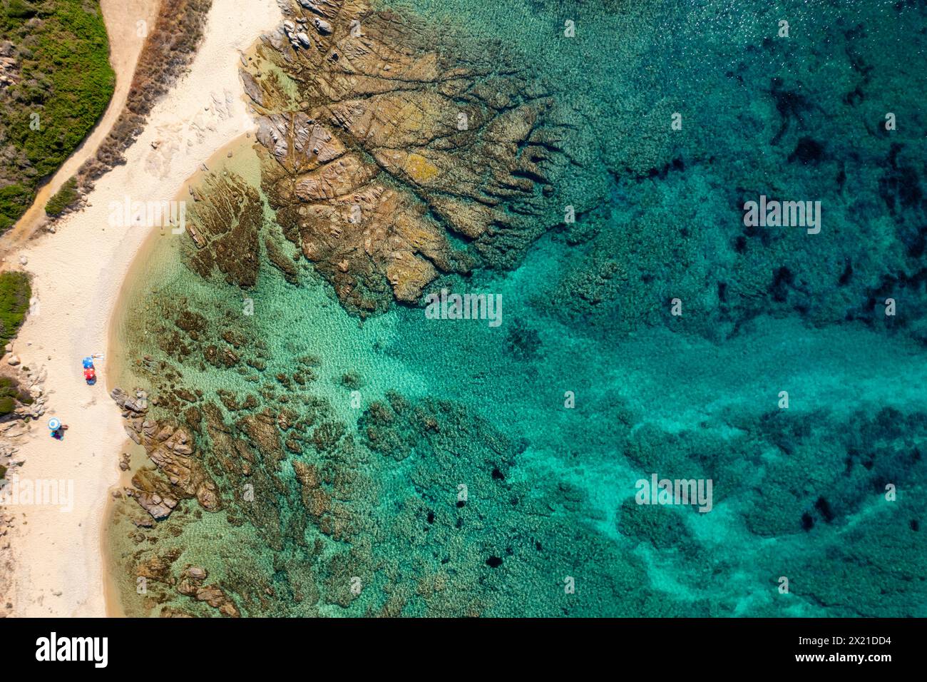 Drone beach umbrellas hi-res stock photography and images - Alamy