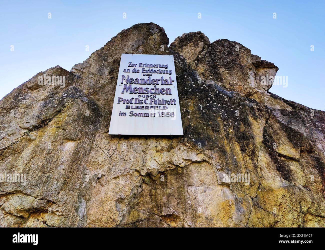 Commemorative plaque on the Rabenstein commemorating the discovery of the Neanderthal man by Johann Carl Fuhlrott, Neandertal, Germany, North Rhine-We Stock Photo