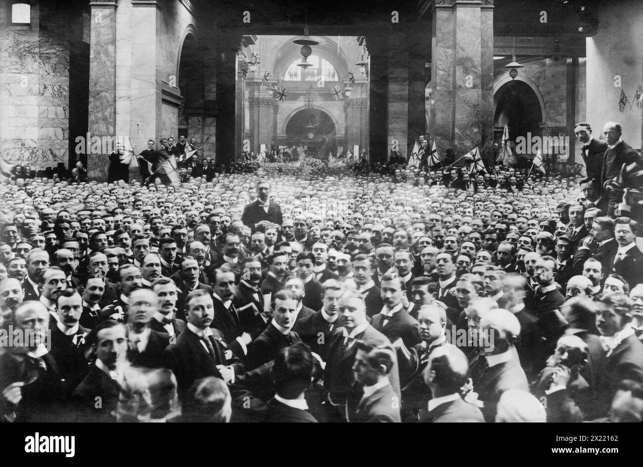 Crowd on stock exchange floor, London, between 1910-1920. Stock Photo