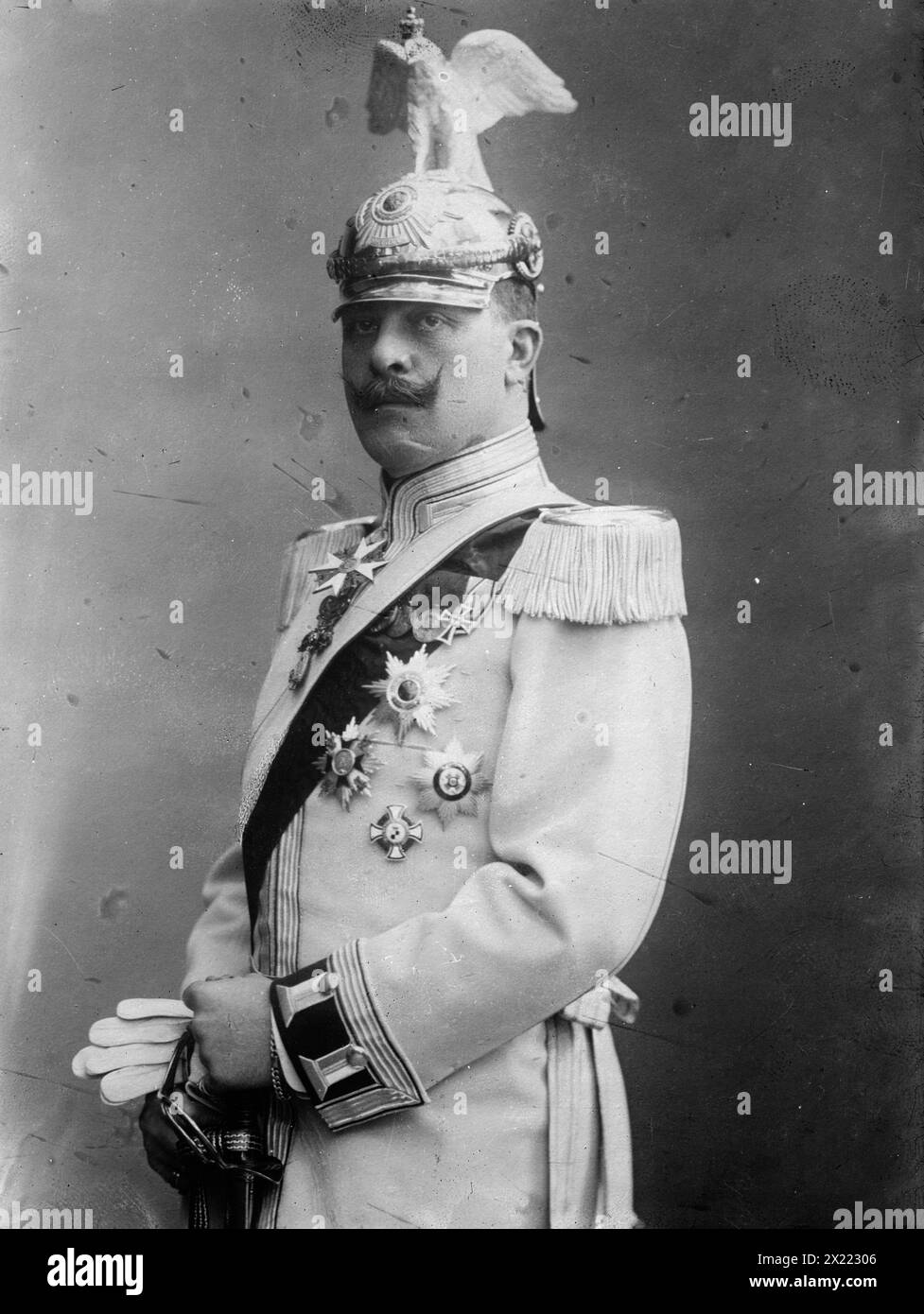 prince-v-furstenberg-in-uniform-1913-stock-photo-alamy