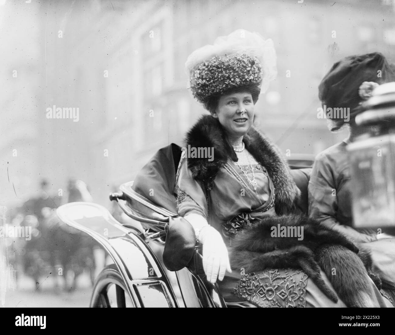 Mrs Wg Loew Black And White Stock Photos & Images - Alamy