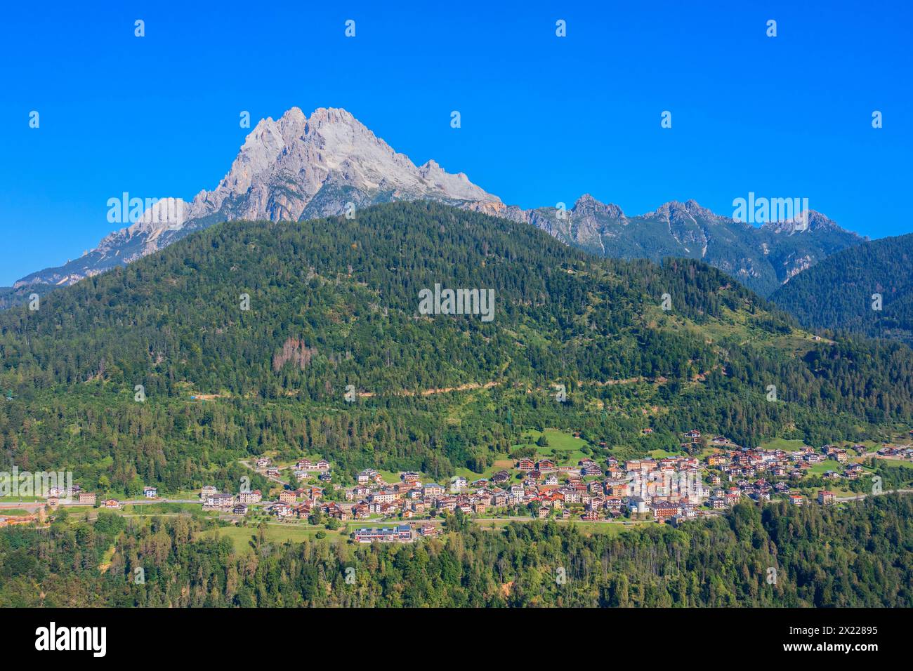 Aerial view of Venas di Cadore with the Antelao (3264 m), Province of Belluno Alto Adige, South Tyrol, Alps, Dolomites, Veneto, Veneto, Italy Stock Photo