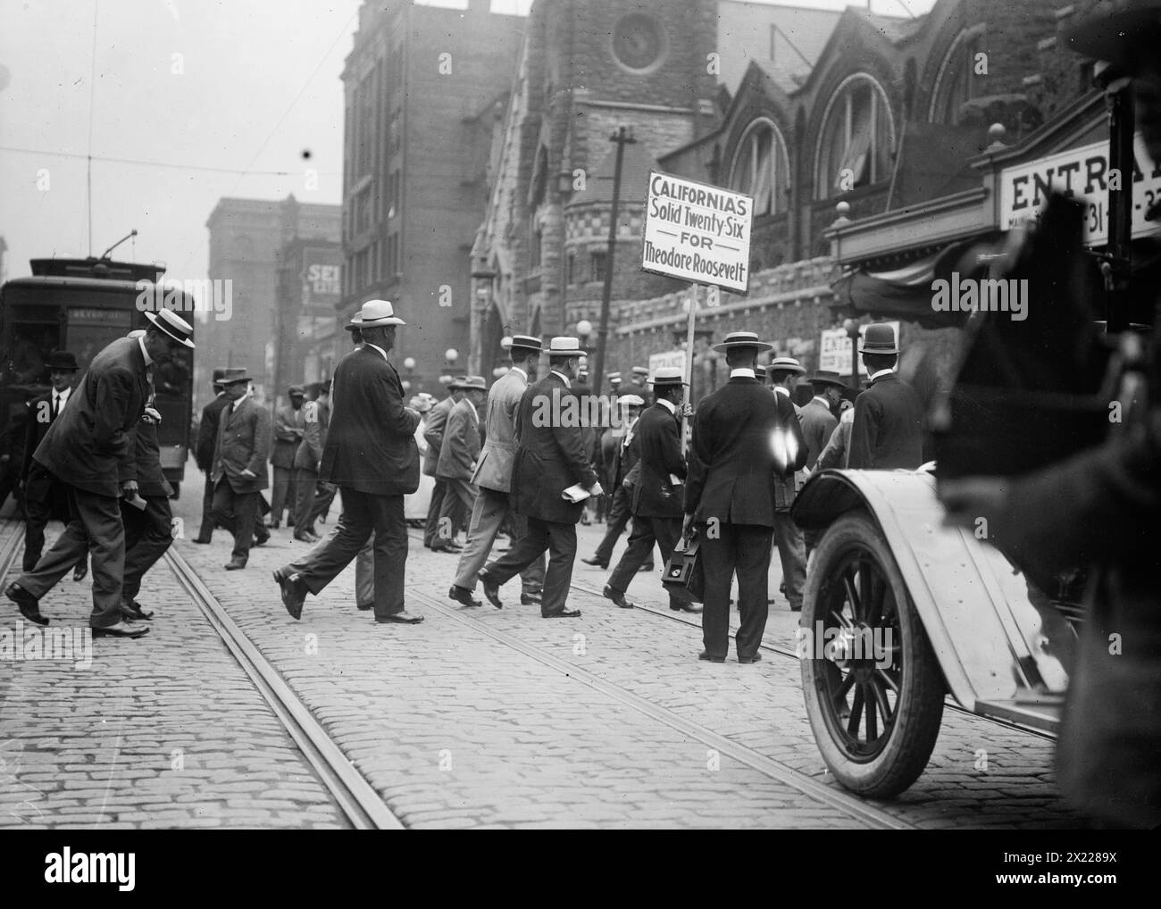 Cal[ifornia] Delegation entering Coliseum, 1912. 1912 Republican National Convention held at the Chicago Coliseum, Chicago, Illinois, June 18-22. Stock Photo