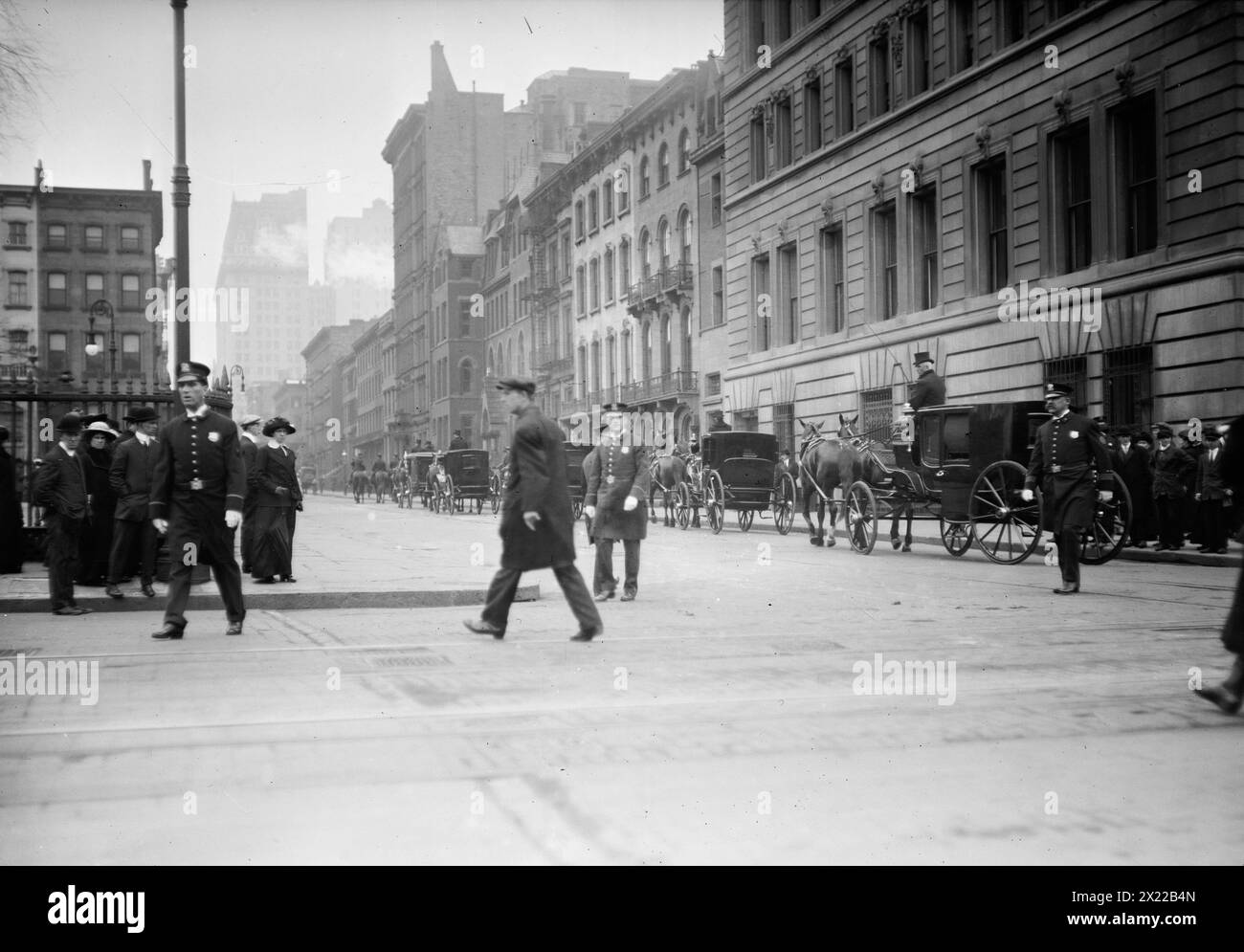 Morgan funeral - police guard Stuyvesant Sq., 1913. Shows funeral of financier John Pierpont Morgan (1837-1913) which took place on April 14, 1913 in New York City. Stock Photo
