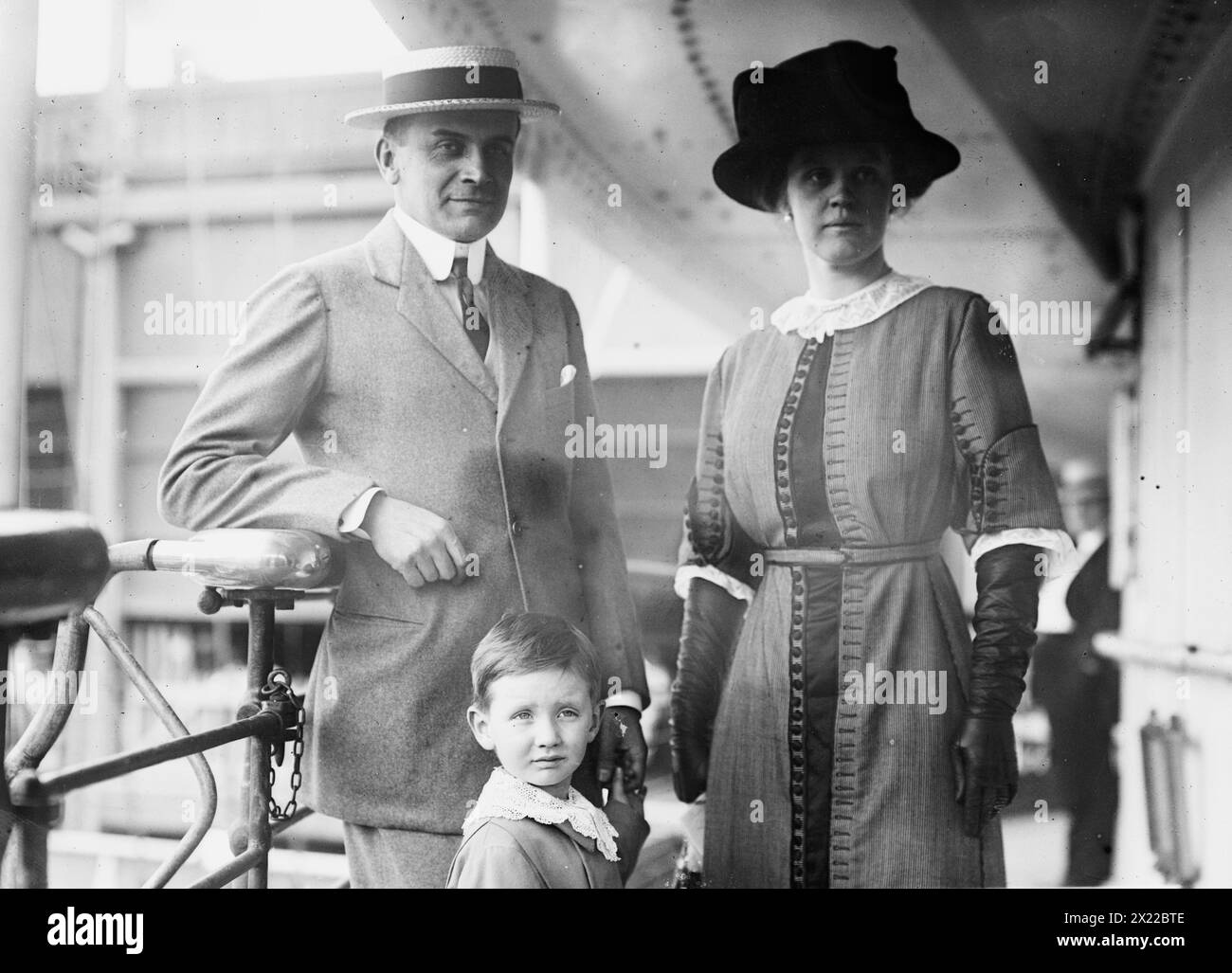 Count Moltke, wife and child, between c1910 and c1915. Stock Photo