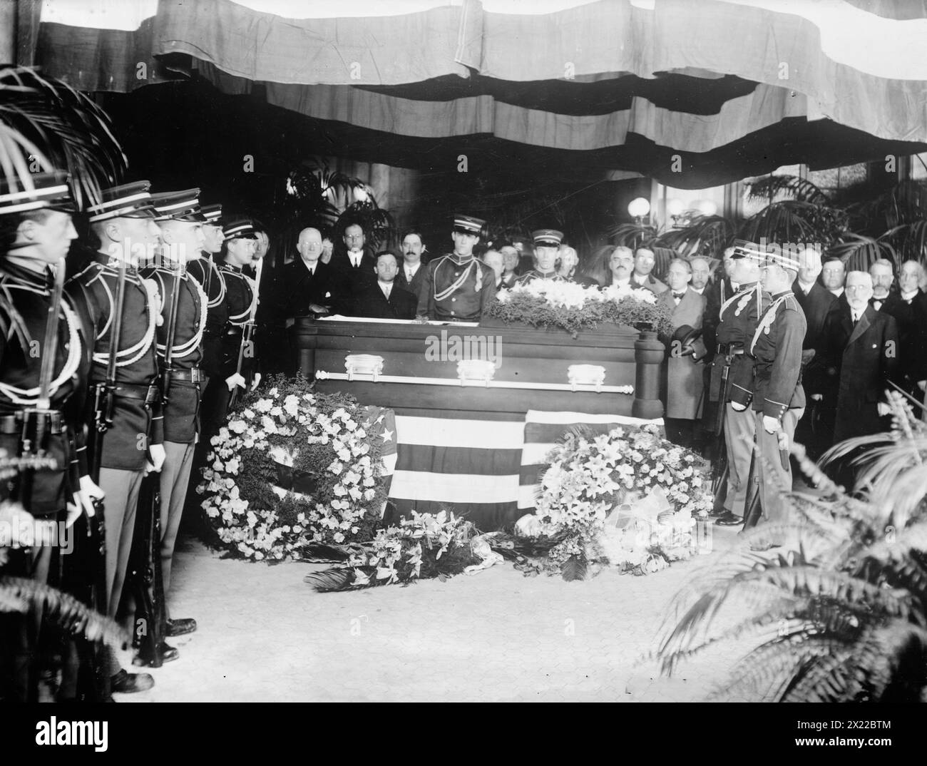 Vice Pres't. Sherman lying in state, 1912. Shows funeral on November 2, 1912 for James Schoolcraft Sherman (1855-1912), Vice President under William Howard Taft, Utica, New York. Stock Photo