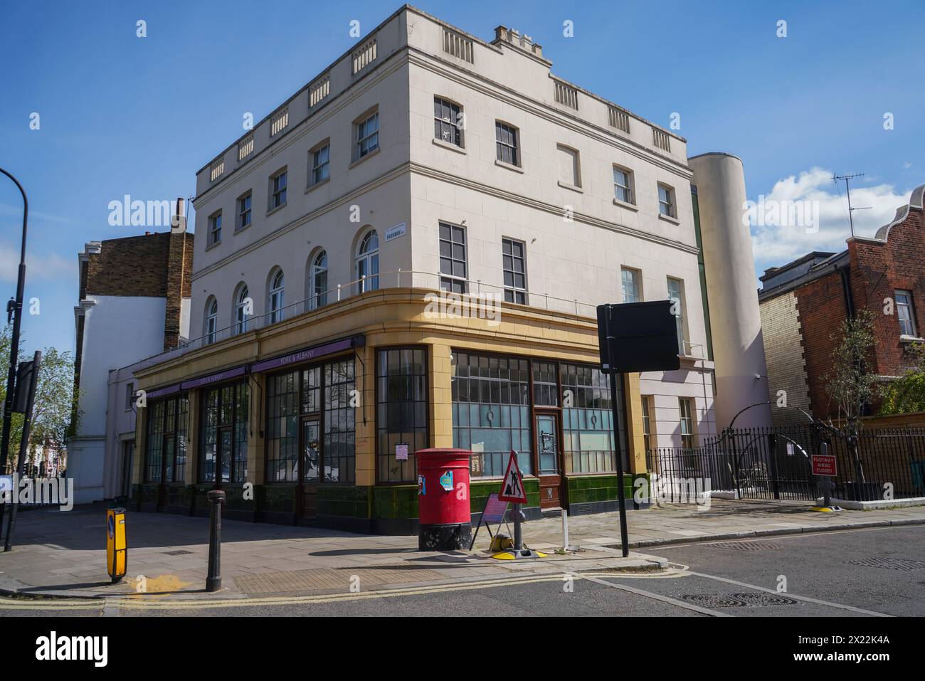 Gordon ramsay gastropub hi-res stock photography and images - Alamy