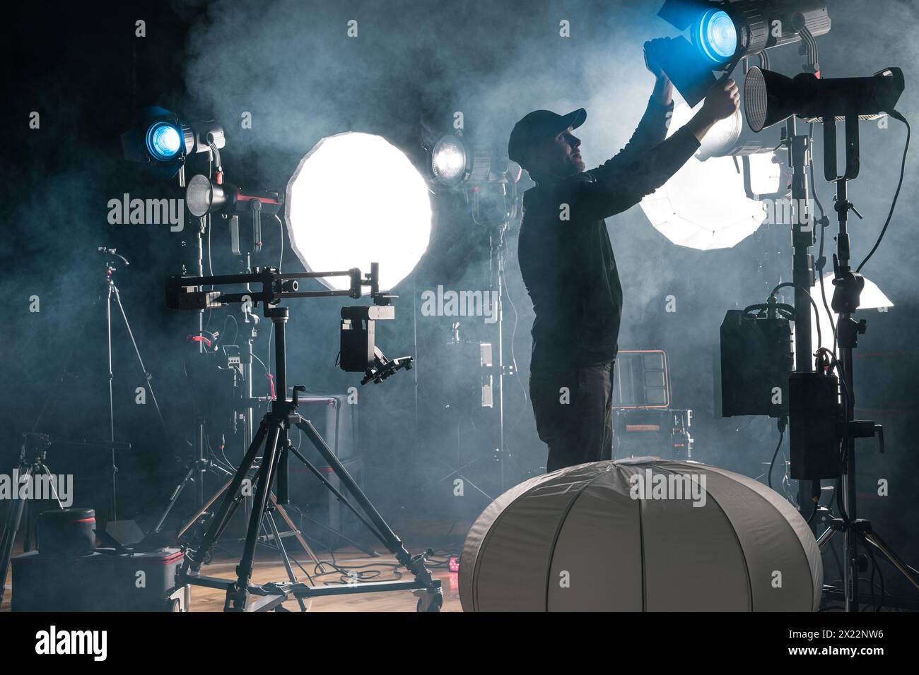 Lighting Design Operator Setup assembling hi-res stock photography and images - Alamy