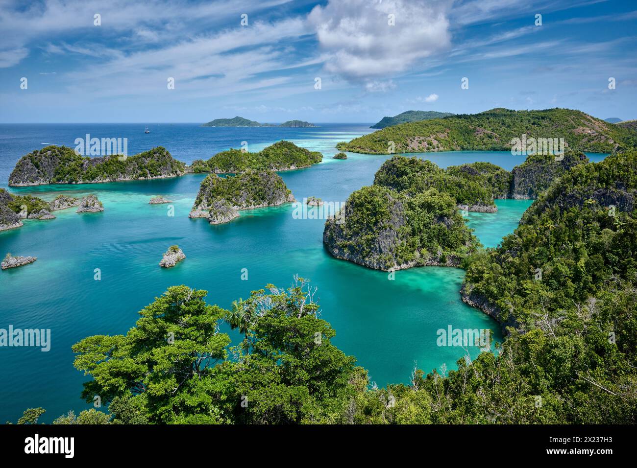viewpoint Piaynemo with beautiful landscape of Fam Islands, Waigeo, Raja Ampat, West Papua, Indonesia Stock Photo