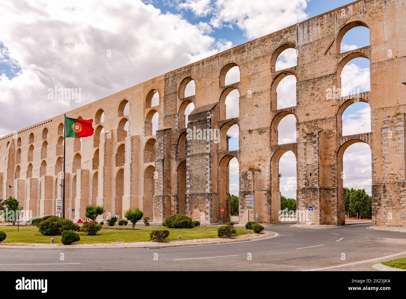 The multi-arch aqueduct Aqueduto da Amoreira is the symbol of Elvas, Portugal Stock Photo