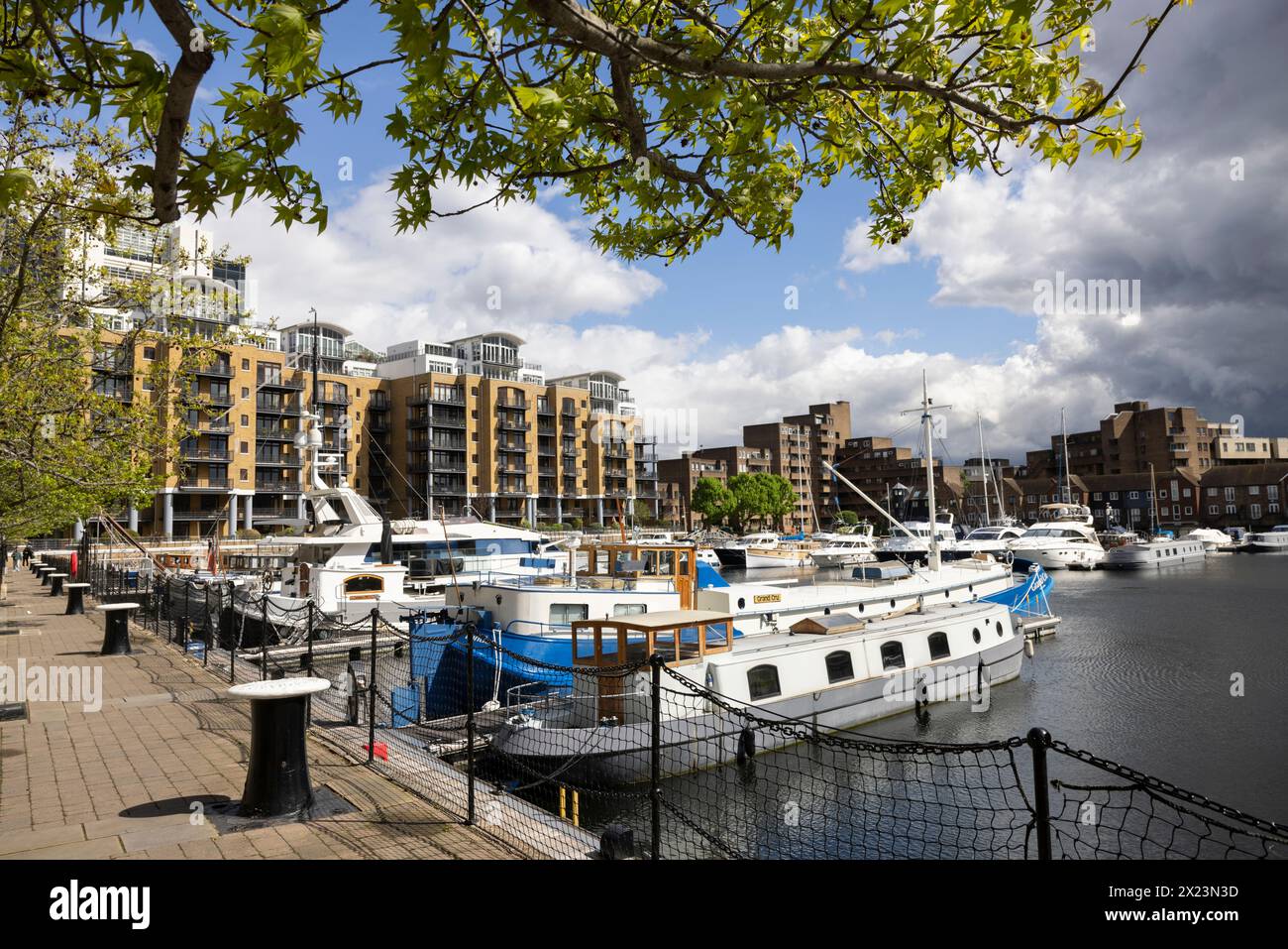 St Katharine Docks, former docks lying in the East End of London Borough of Tower Hamlets, now a community of luxury apartments including restaurants. Stock Photo