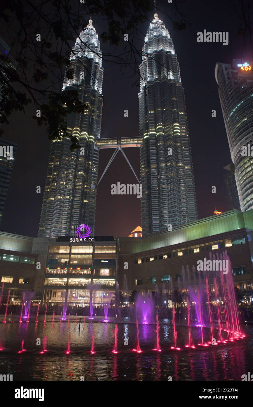 Petronas Towers at night, Kuala Lumpur, Malaysia Stock Photo