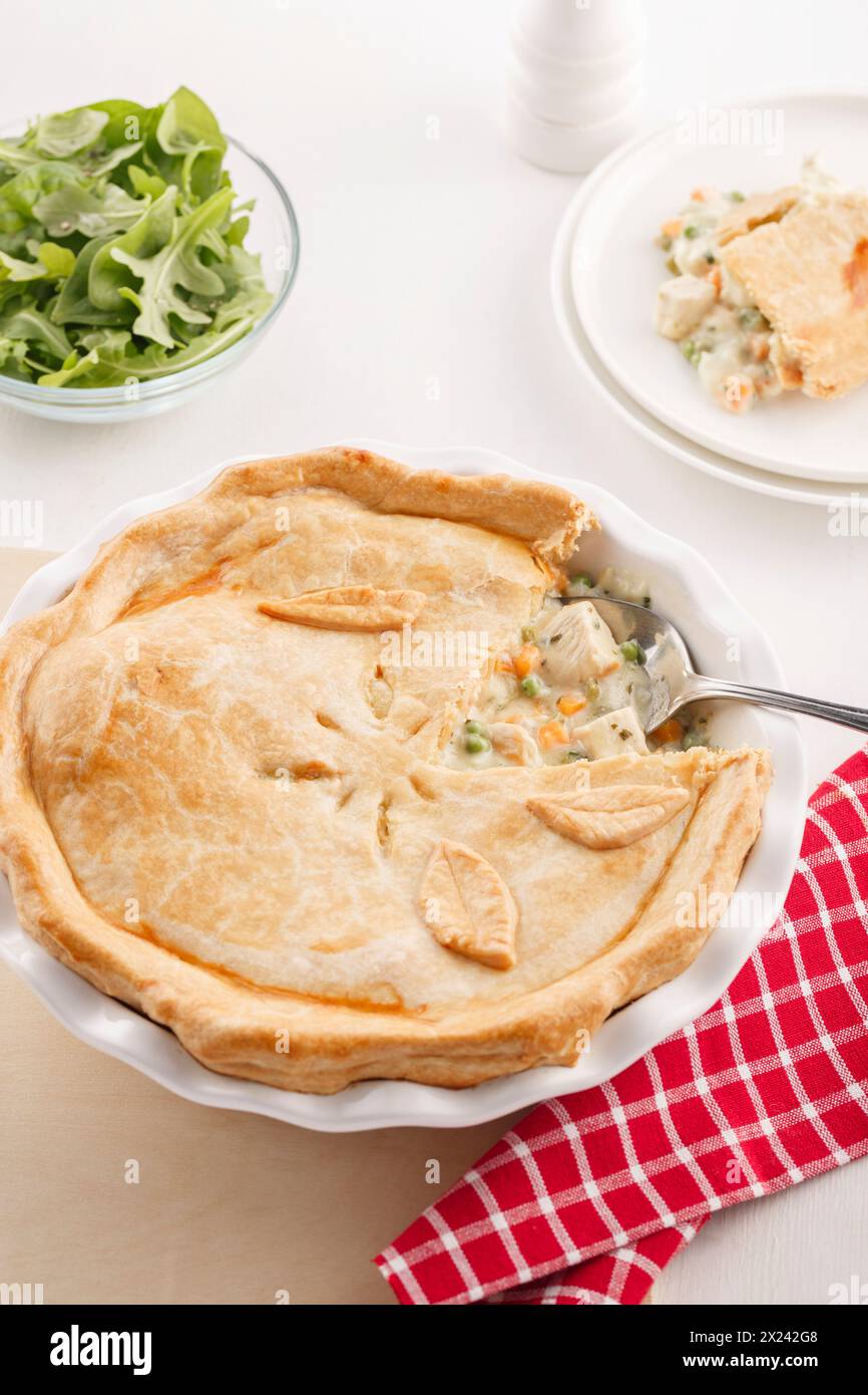 Homemade chicken pie hi-res stock photography and images - Alamy