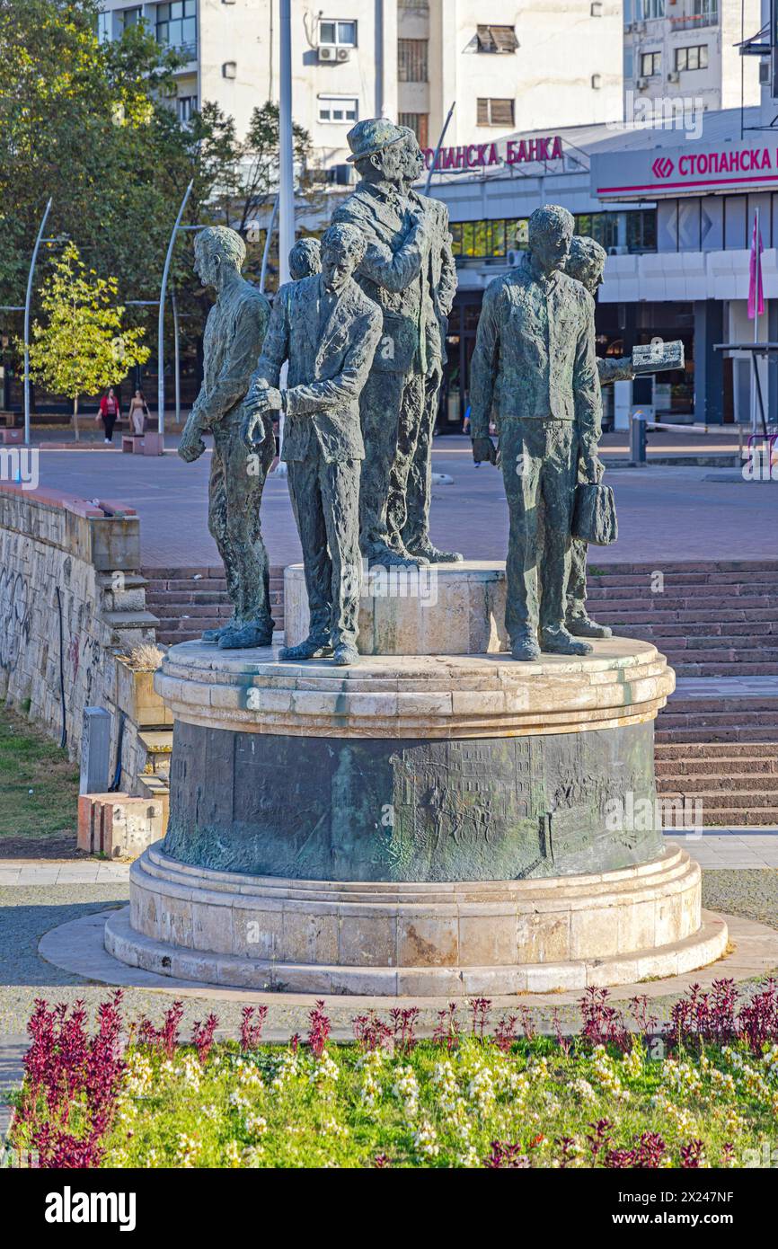 Skopje, North Macedonia - October 23, 2023: Attentators of Solun and Gemidzhii Monument at Vardar River in Capital City. Stock Photo