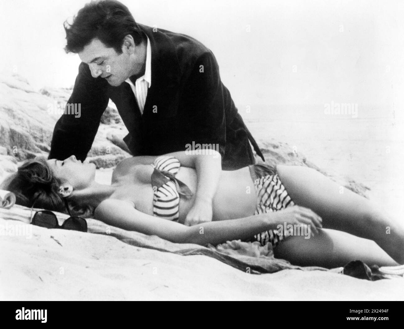 William Campbell, Lori Saunders, on-set of the film, \, image size:1300x1059