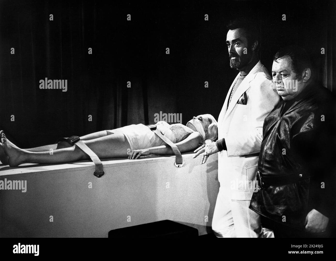 Doctor death hi-res stock photography and images - Alamy