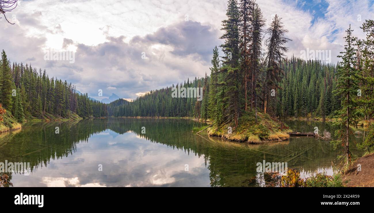 Stunning fall views along Maligne Lake road during autumn on cloudy ...