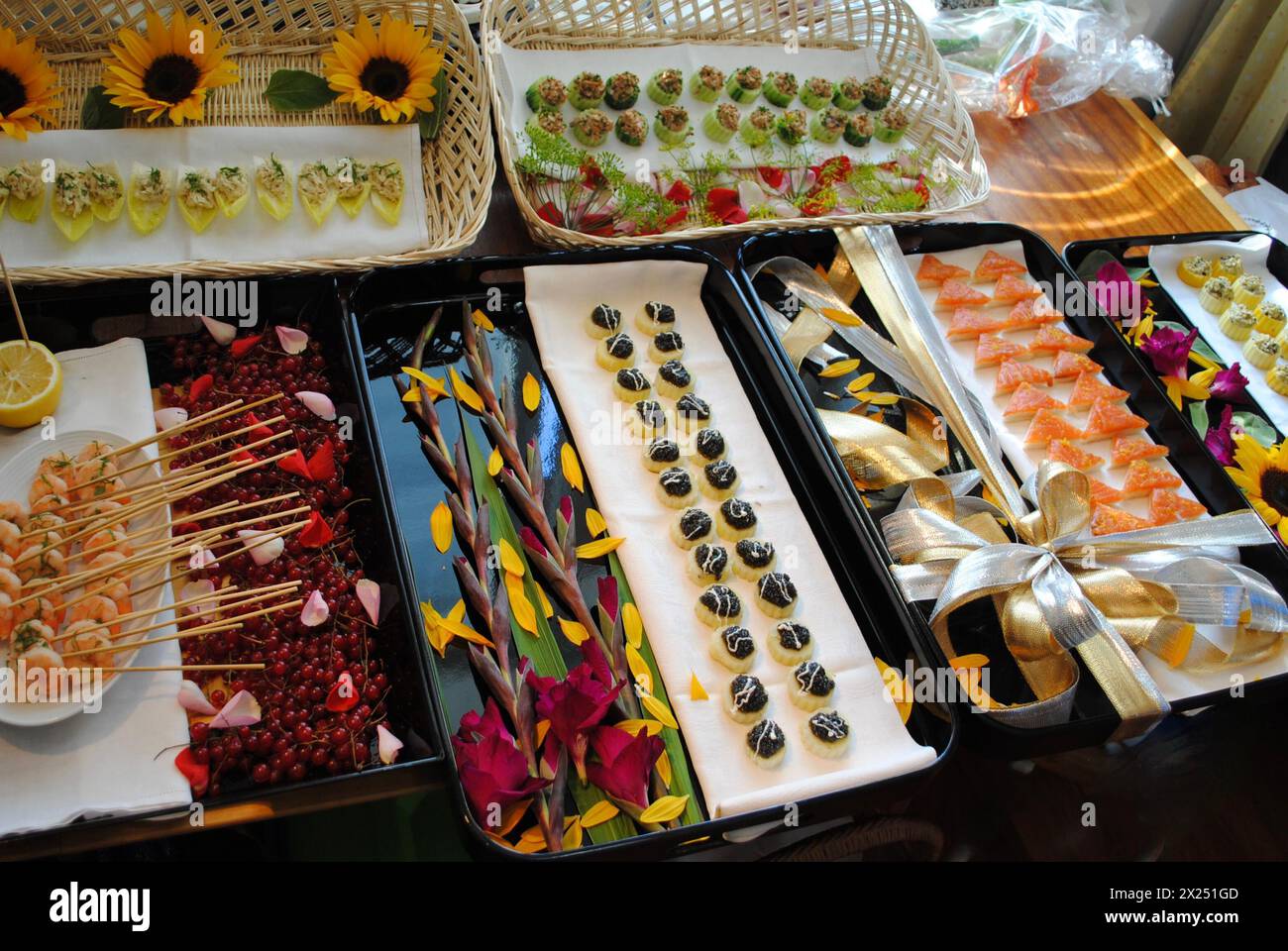 Party trays food silver hi-res stock photography and images - Alamy