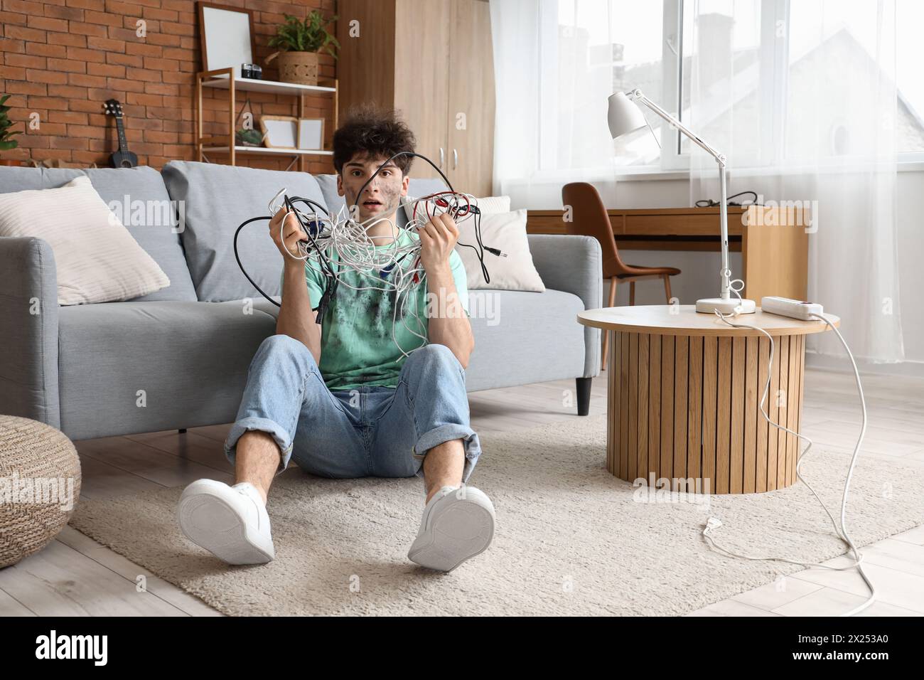 Electrical burn injury hi-res stock photography and images - Alamy