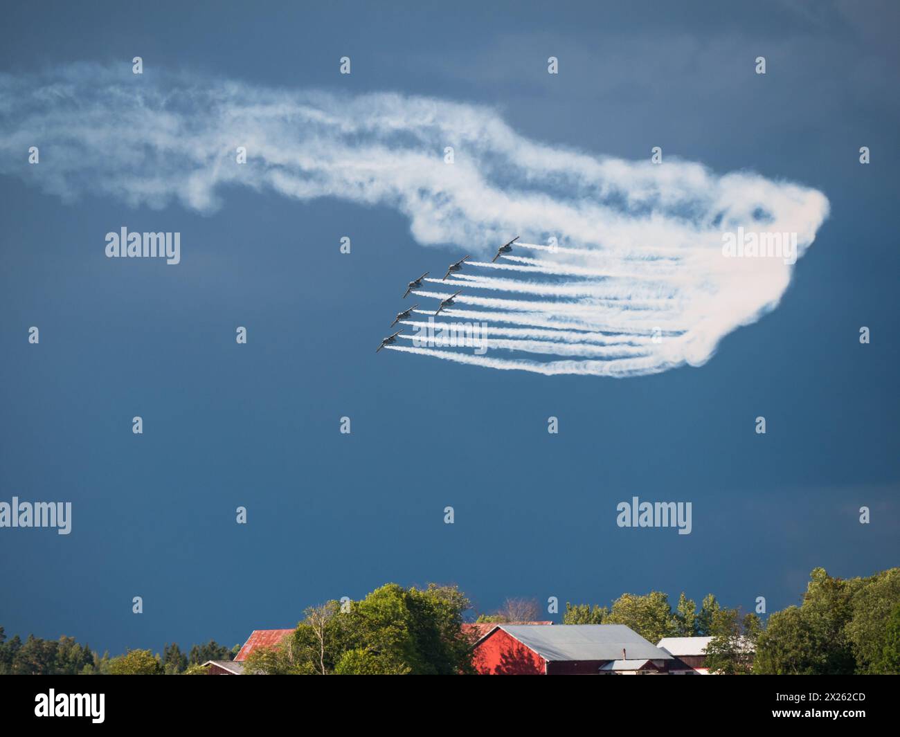 Swedish Airforce air show on F16 Ärna airfield, Uppsala Sweden. Swedish fighter jets  flying in close and perfect combat formation. 2018-08-25 Stock Photo