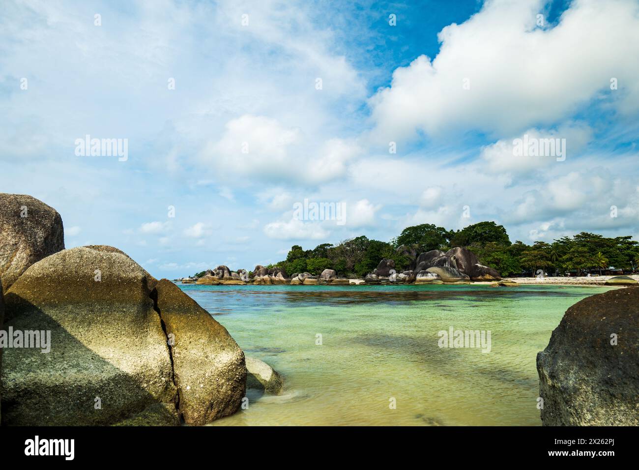 Belitung beach landscape, Tanjung Tinggi beach, a famous iconic beach with big rocks in Belitung, Indonesia. Also known as Laskar Pelangi beach Stock Photo