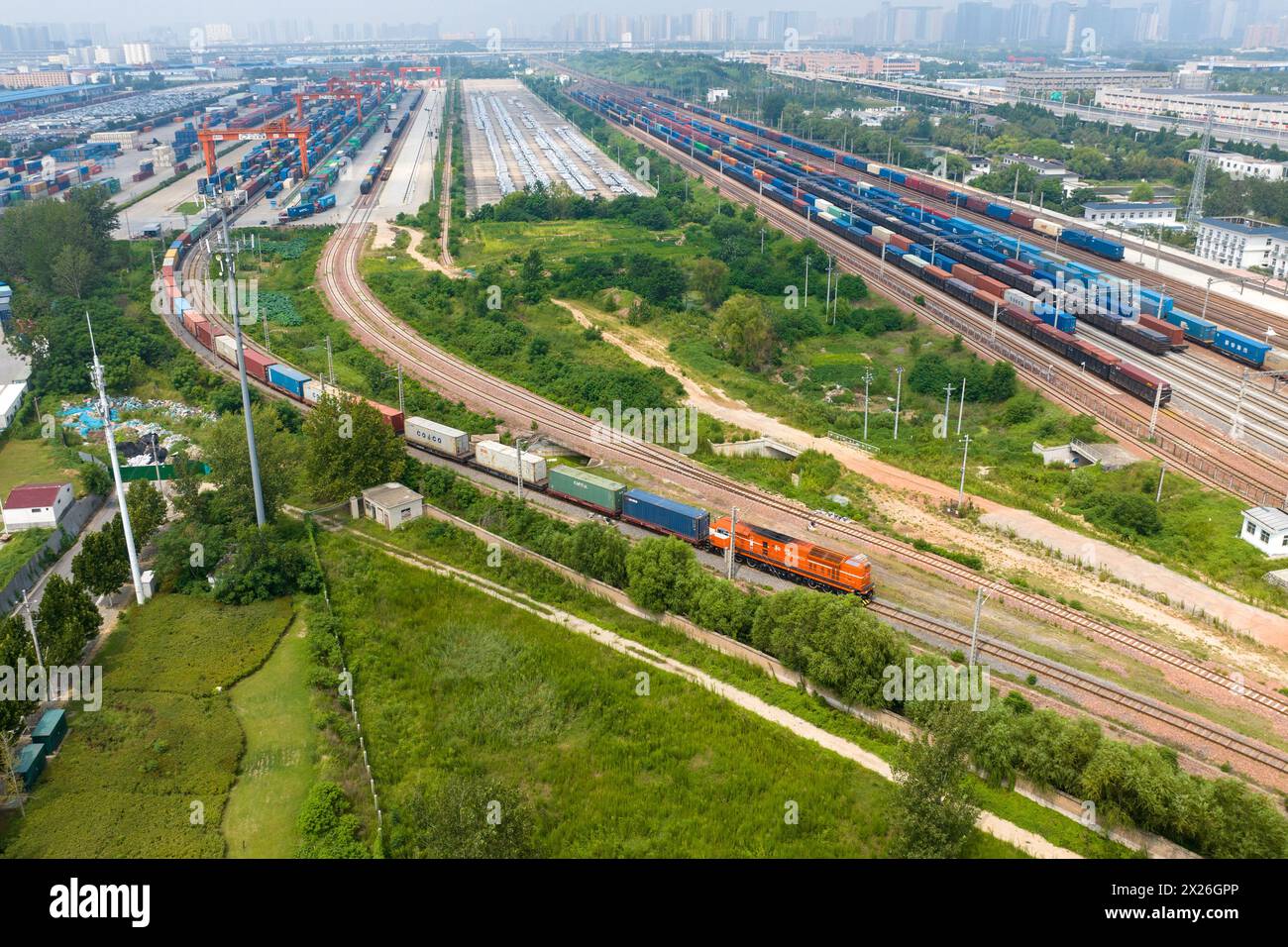 Land Container Terminal Image Zhengzhou international land port hi-res stock photography and images ...