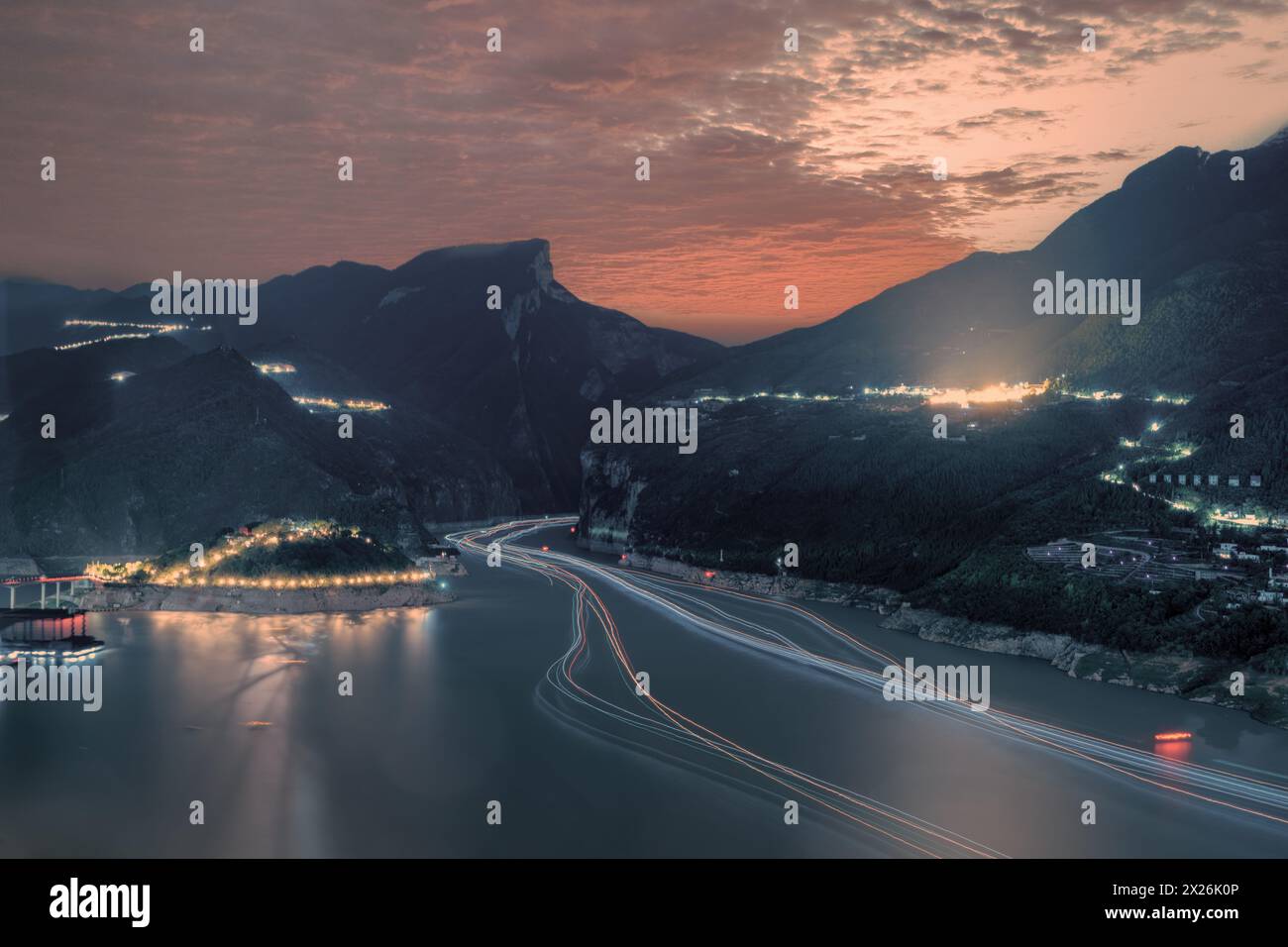 Asian lakes hi-res stock photography and images - Alamy