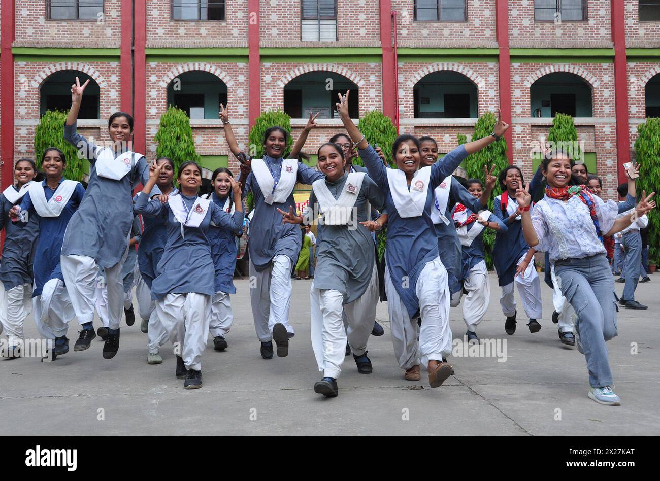 Ghaziabad, India. 20th Apr, 2024. GHAZIABAD, INDIA - APRIL 20: Students celebrate after UP board class 10th and 12th results declared at Maharshi Dayanand Vidyapeeth Intermediate College Govindpuram, on April 20, 2024 in Ghaziabad, India. The pass percentage is 89.55 for Class 10 and 82.60 for Class 12. A total of 2935353 students registered for the Class 10 exams of which 2738399 appeared. Of them, 2455041 passed. About 11982 private candidates registered, 10365 appeared and 6985 passed. (Photo by Sakib Ali/Hindustan Times/Sipa USA ) Credit: Sipa USA/Alamy Live News Stock Photo