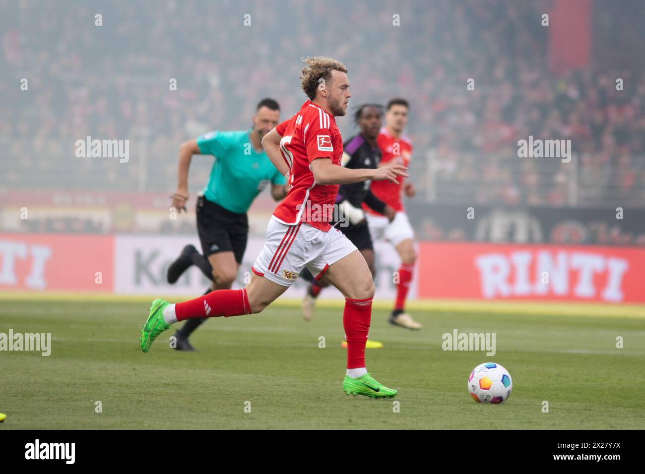 BERLIN, GERMANY - APRIL 20: Match between FC Union Berlin and Bayern as part of Bundesliga 2023-2024 at Stadion An der Alten Försterei on April 20, 2024 in Berlin, Germany. (Photo by Sergio Mendes/PxImages) Credit: Px Images/Alamy Live News Stock Photo
