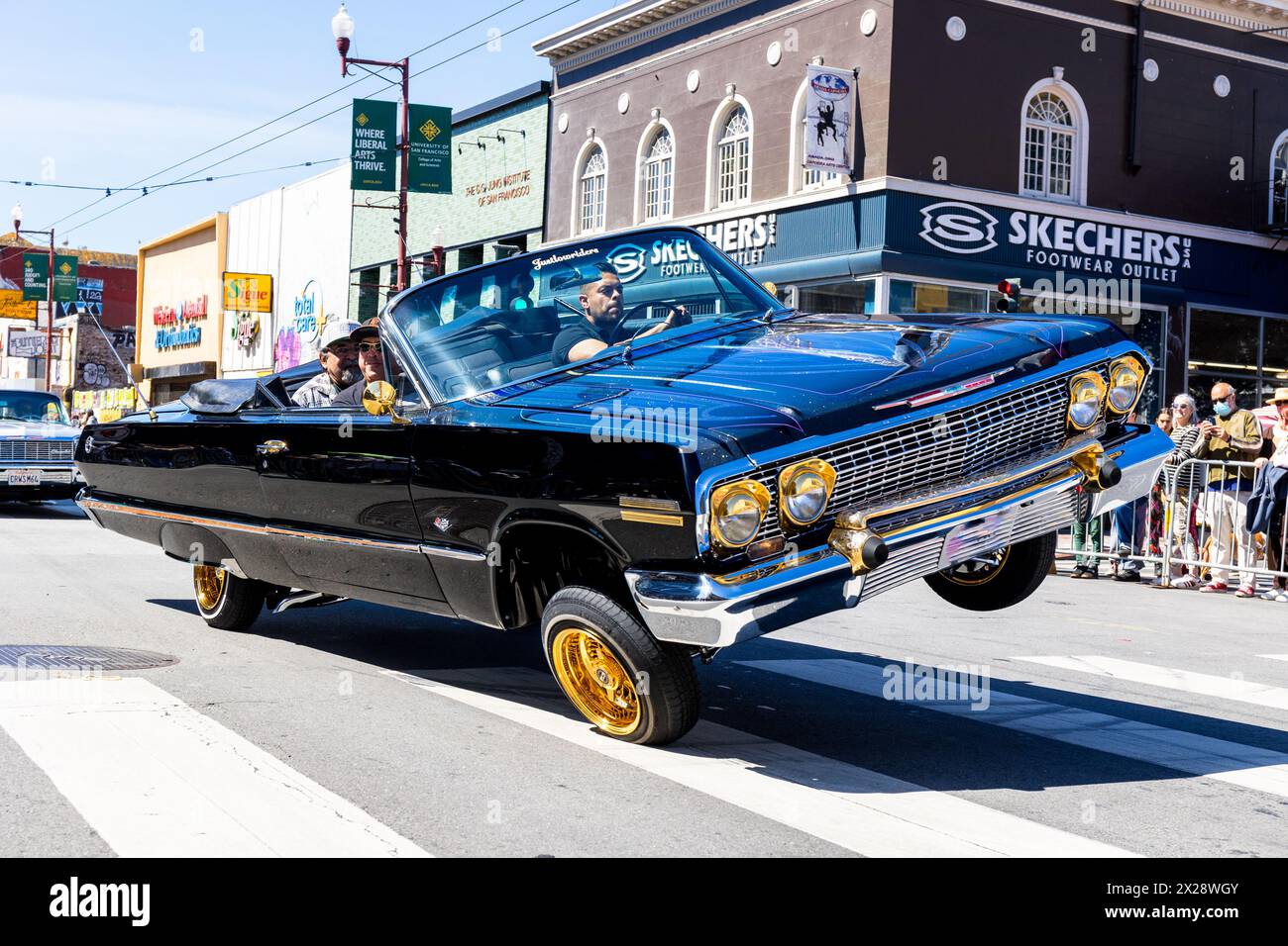 Low riders perform at the Carnaval parade in San Francisco, California ...