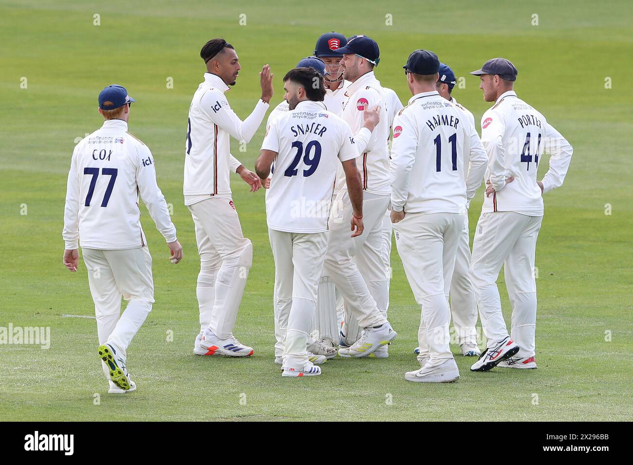 Shane Snater of Essex celebrates with his team mates after taking the wicket of Keaton Jennings during Essex CCC vs Lancashire CCC, Vitality County Ch Stock Photo