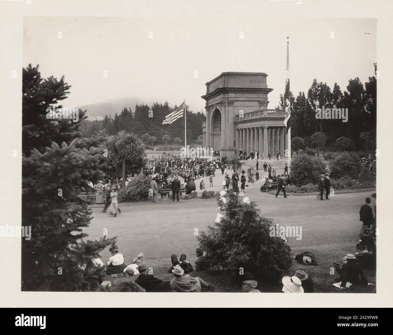 Spreckels Temple of Music and Music Concourse . Vintage Photograph of Golden Gate Park, San Francisco, California, Circa 1920 Stock Photo