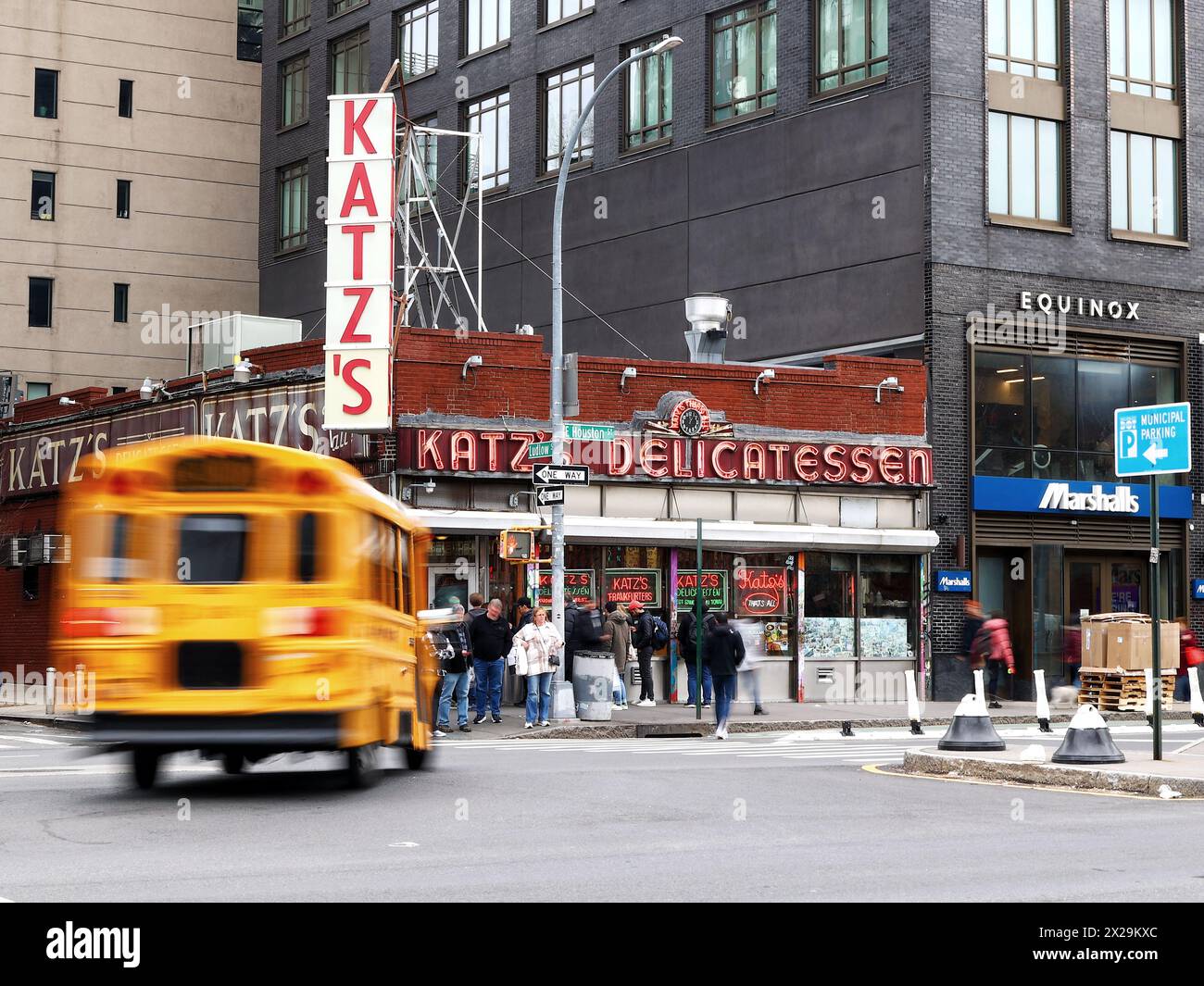 New York, USA. 31st Mar, 2023. Daily Life, New York, USA. Credit: ZUMA Press, Inc./Alamy Live News Credit: nidpor/Alamy Live News Stock Photo