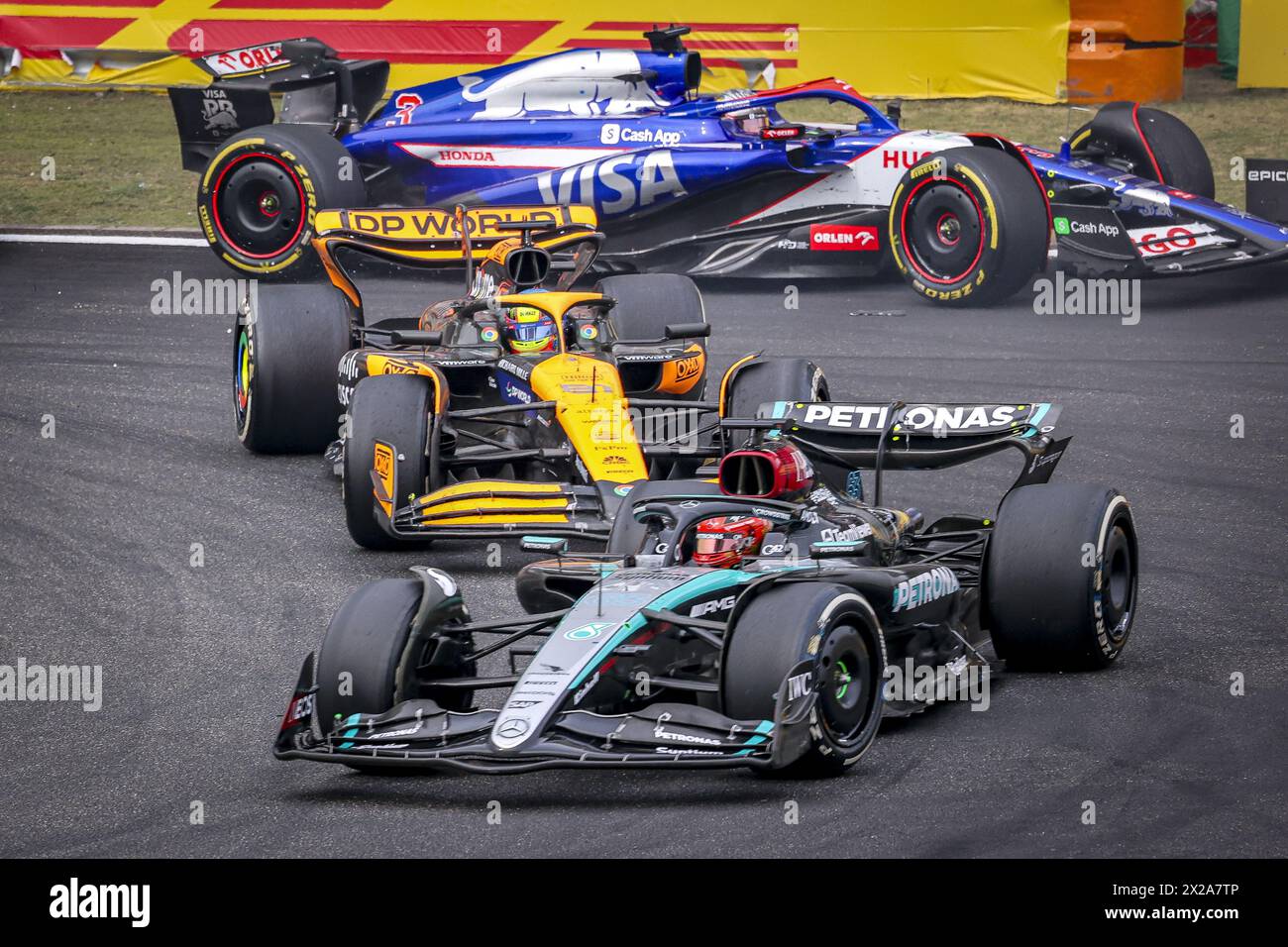 63 RUSSELL George (gbr), Mercedes AMG F1 Team W15, action during the Formula 1 Lenovo Chinese Grand Prix 2024, 5th round of the 2024 Formula One World Championship from April 19 to 21, 2024 on the Shanghai International Circuit, in Shanghai, China Stock Photo