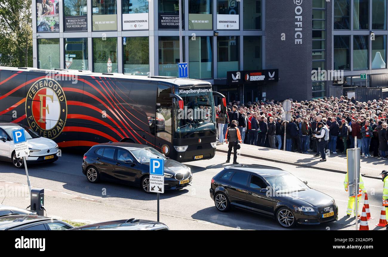 ROTTERDAM - The Feyenoord player bus arrives at De Kuip. The Feyenoord ...