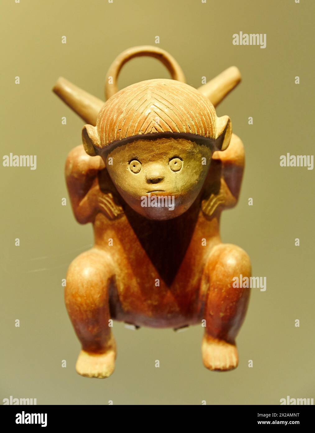 Terracotta statuette from pre-Columbian civilization, Museo del Oro, Gold Museum, Bogota, Cundinamarca, Colombia, South America Stock Photo