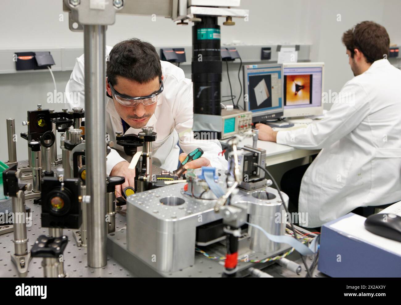 Changing disposition of optical elements, Nano-optics laboratory, AFM ...