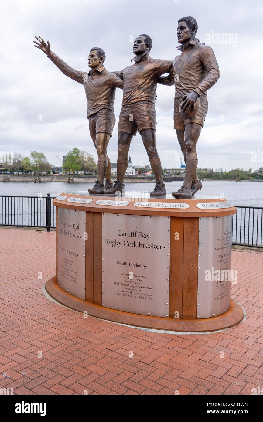 statue-celebrating-three-of-cardiff-s-rugby-players-who-successfully