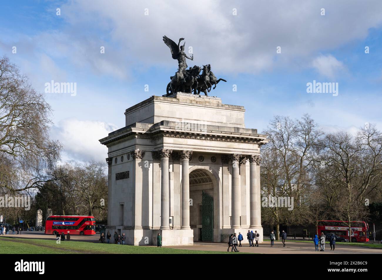 Wellington Arch, also known as the Constitution Arch is a Grade I-listed triumphal arch by Decimus Burton in Hyde Park Corner with the Goddess Nike Stock Photo