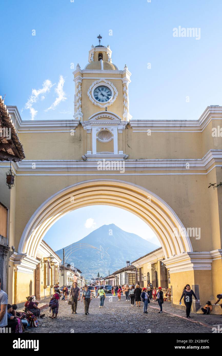Santa Catalina Arch Antigua Guatemala At Day Time Stock Photo Alamy
